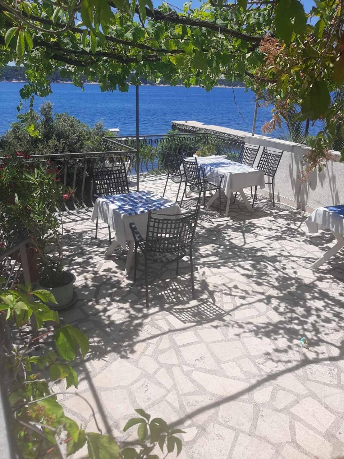 Apartments Vila Miranda On The Beach Barbat na Rabu Exteriér fotografie